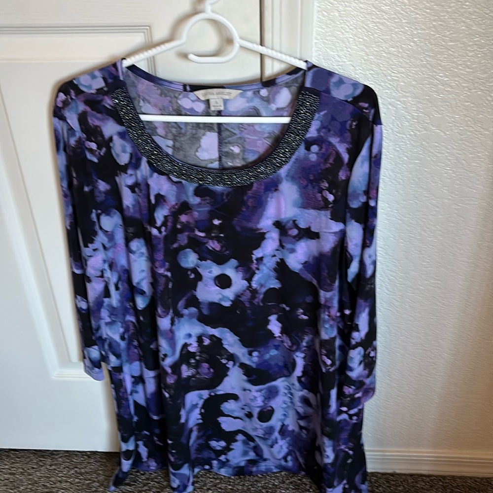 Women’s Large blouse